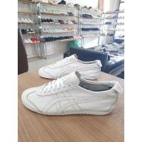 ราคา รองเท้า Onitsuka Tiger มือสองของแท้ size 42.5 ยาว 27 (26453545525)