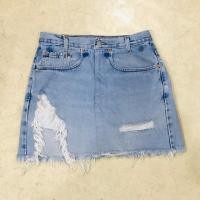 ราคา Hot itemกระโปรง Levi’s (L)แท้ (7423115782)