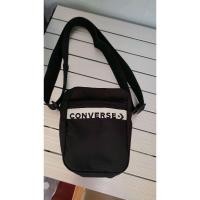 ราคา กระเป๋าสะพายข้าง converse สีดำ มือสองของแท้ (23631769156)