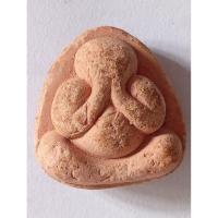 ราคา พระปิดตา หลวงปู่เกลี้ยง วัดเนินสุทธาวาส ชลบุรี หลังยันต์ เนื้อสีชมพู (53650640975)