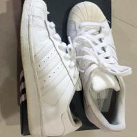 ราคา Adidas Superstar Foundation สีขาว สภาพดีมาก มือสอง ของแท้ !! (1523002064)