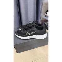 ราคา รองเท้ากอล์ฟ Nike ของแท้ 100% มือสอง (41115101992)