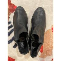 ราคา รองเท้า Fitflop มือสองของแท้ (57950591812)