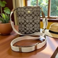ราคา กระเป๋า Coach Vintage แท้ มือสองสภาพใหม่ค่ะ (46001477429)