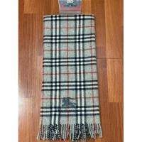 ราคา พร้อมส่ง burberry วินเทจ ใช้คลุมไหล่ พันคอ ผืนใหญ่ มือสอง✌️สภาพดี (56555427778)