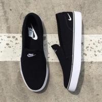 ราคา Nike slip on (1294075669)