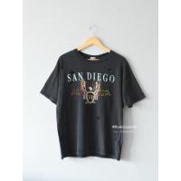 ราคา GARAGE size s ทรงโอเวอร์ไซส์ เสื้อวินเทจมือสอง ผ้าคอตตอล นิ่ม สกรีนลายนกอินทรีย์ แต่งขาดแบบมีสไตล์สาวอเมริกัน (44176704469)