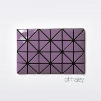ราคา ✨ส่งต่อ BaoBao Pouch Bag สี purple ของแท้100%✨ (541818370)