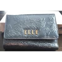 ราคา กระเป๋าสตางค์ ELLE เทาเมทาลิก ใหม่ แท้ (21868403044)