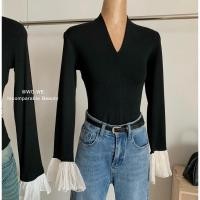ราคา เสื้อคอวีแขนยาว ปลายแขนแต่งผ้าระบายสีครีม (24507674590)