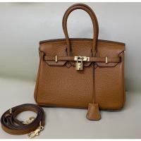 ราคา used like very new กระเป๋าหนังวัวแท้ (9370528640)
