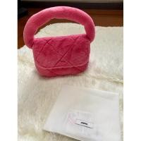 ราคา jaspal fluffy fur bag สี pink พร้อมถุงผ้า (25663711773)