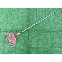 ราคา APY คราดมือเสือต่อด้ามพร้อมใช้ คราดหญ้า คราดเหล็ก คราดมือเสือ สำหรับเก็บเศษหญ้า เศษใบไม้ซี่ลวดมีความยืดหยุ่น (15802820864)