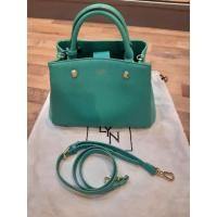 ราคา Lyn Lucia สีเขียวน้ำทะเล แท้% จากช็อป (สีฮิตในตำนาน) (6451688205)