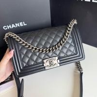 ราคา Very good condition‼️ Chanel boy 10" caviar holo28 (40817352673)