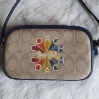 ราคา พร้อมส่งcoach F77882 ครอสบอดี้2ซิป ใส่โทรศัพท์รุ่นพลัสไดค่ะ (7303579107)