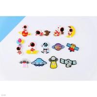 ราคา ▦จิ๊บบิท ตัวติดรองเท้า มีรูทุกยี่ห้อ Adda Monobo มีลายให้เลือกถึง 2000+ ลาย (11464717038)