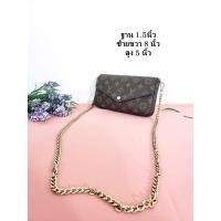 ราคา กระเป๋ามือสอง กระเป๋าครอสบอดี้ หนังแท้ งานปั๊ม อะไหล่ปั๊มแบรนด์ ยาแนวไม่หลุด ขนาด ซ้ายไปขวา 8 นิ้ว สูง 5 นิ้ว ฐาน 1.5 (8786408107)