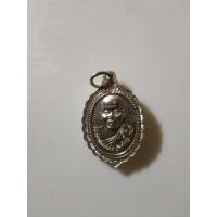 ราคา เหรียญหลวงปู่ทวดกะไหล่เงิน (29619125737)