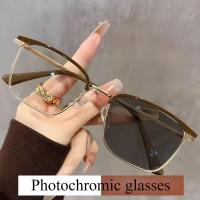 ราคา (-0~-400) โฟโตโครมิก แว่นสายตาสั้น, แว่นป้องกันแสงสีฟ้าเปลี่ยนสีแสง, แว่นสายตาสั้นชายและหญิง, -75, -125, -175, -225, 275, -32, -375 (28956422516)