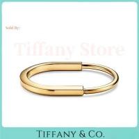 ราคา Iconic Tiffany Lock 18K Yellow Gold Bangle, 1883 Archival Padlock Oval Polished Everyday Luxury (58107317080)
