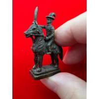 ราคา รูปหล่อ พระเจ้าตากสิน ทรงม้า พระเครื่อง หลวงปู่ หลวงพ่อ พระเหรียญ พระเกจิ พระตรงปก100% (42958267932)