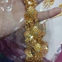 ราคา สังวาลย์ทอง ( พลอยขาว) (1529061314)