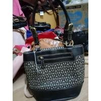 ราคา Tommy ทรงถัง มือ2. สวยยยย (6504464495)