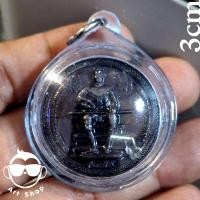 ราคา เหรียญสมเด็จพระนเรศวรมหาราช รุ่น กู้ชาติ กุ้แผ่นดิน เสาร์๕ หลังสมเด็จพระเจ้าตากสินมหาราช เนื้อทองแดงรมดำ พร้อมเลี่ยมกันน (27984604613)