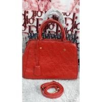 ราคา กระเป๋าหนังแท้ทรงถือLVมองแตงปั๊มลายLVสีแดงมือสอง (19513200088)