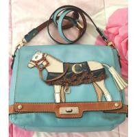 ราคา Cupcake แท้ กระเป๋าสะพายม้าสีน้ำเงินขาว (7175331336)