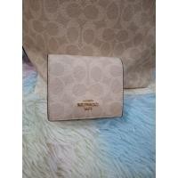ราคา ประกันแท้100% Coach กระเป๋าตัง2พับ (44462368039)