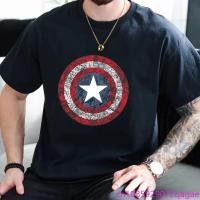 ราคา เสื้อยืดแขนสั้นคอกลมทรงหลวมสบายสำหรับผู้ชายลายพิมพ์โล่กัปตันอเมริกาจากมาร์เวล 2026 (44328645927)