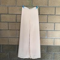 ราคา กางเกงปีกข้สง ผ้าชีฟองด้สนนอก ผ่าหน้า ผ่าหลัง ซับในเป็นผ้าฮานาโกะ (14093630536)