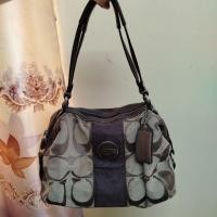 ราคา Coach มือสอง Coach สะพายไหล่ Crossbody bag กระเป๋ามือสองคล้องไหล่สภาพดี ส่งต่อราคาถูก (56955923544)