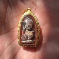 ราคา นางกวักหลวงปู่บุญ วัดกลางบางแก้ว(ยุคต้น) เนื้อพุฒซ้อนสุดหายาก ยุคต้น บรรจุอยู่ในสีผึ้งพญาหงส์ทอง พุทธคุณแรงๆ (23433773668)