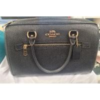ราคา coach สีดำทรงหมอน แท้ 100% (23067998636)