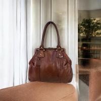 ราคา กระเป๋าสะพายไหล่หนังแท้เก่าวินเทจ งานแบรนด์ liz claiborne LEATHER (40567348710)