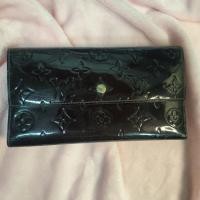 ราคา แท้กระเป๋าสตางค์ LV หนังแก้ว มือสอง (28135010189)
