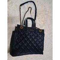 ราคา กระเป๋าสะพายข้าง charles & keith สีดำ (20793792090)