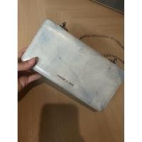 ราคา (used) Charles & Keith กระเป๋าสะพาย มือสอง สีฟ้า (26560613143)