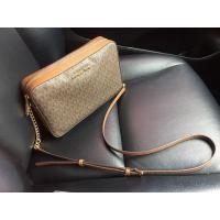 ราคา กระเป๋า Michael Kors Jet Set Crossbody Bag สีน้ำตาล - Chertime (18971142546)