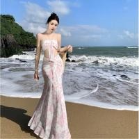 ราคา Luniva Dress M5882 เดรสคล้องคอลายดอกไม้สีชมพู สไตล์อ่อนโยนเย้ายวน ชุดไปทะเลสวยๆ | ลิซ สตูดิโอ (40605188333)