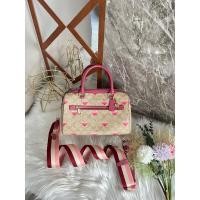 ราคา ⭐️ทักแชทก่อนสั่งซื้อ⭐️ Coach Rowan Satchel In Signature Canvas With Stripe Heart Print (17290910343)