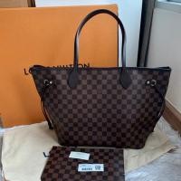 ราคา Like new LV Neverfull mm dc17 สภาพงามเลยจ้า ยังใหม่ใบนี้ หนังทรงดี มุมไม่ถลอก ภายในสะอาด หูแข็งๆ (2755747921)