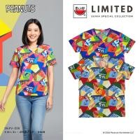 ราคา เสื้อแตงโม (SUIKA) - เสื้อยืดคอวี สนูปปี้ โปเชียลลายกราฟฟิก (SN.PV-036) (46956384127)