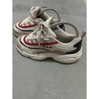 ราคา รองเท้ามือสองของแท้❗️❗️Fila เบอร์ 38 ยาว 24 ซม. ใส่วิ่ง ลำลอง ได้สบาย สวย พื้นเต็ม (24335255231)