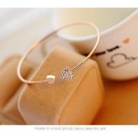ราคา กำไลข้อมือรูปหัวใจ กำไลหัวใจ ประดับเพชร สร้อยข้อมือ กำไลข้อมือ เครื่องประดับสำหรับผู้หญิง สไตล์เกาหลี B43 (10270438415)
