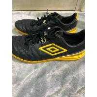 ราคา รองเท้าฟุตซอล Umbro มือสอง size 39 (29354034518)