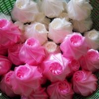 ราคา เหรียญโปรยทานกุหลาบตูม+กุหลาบแย้ม(ตัวเปล่า) (2797015540)